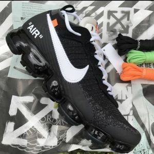 Off white vapormax size 6.5 men 8.5 W
